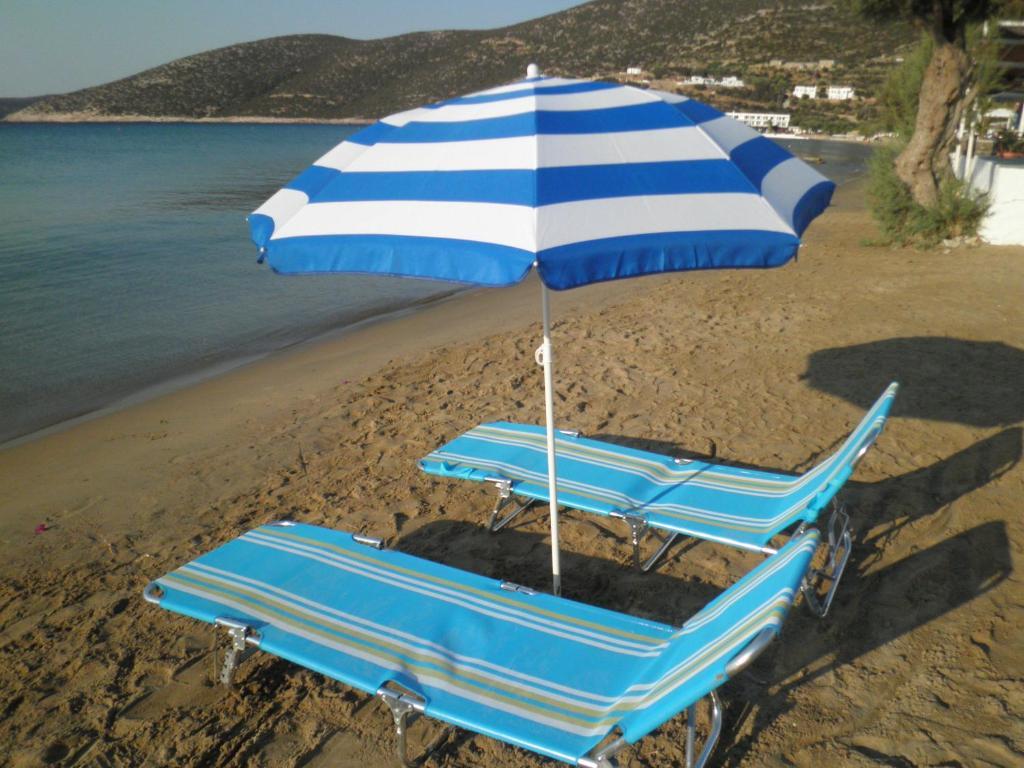 Pension Moschoula Platis Gialos  Rom bilde